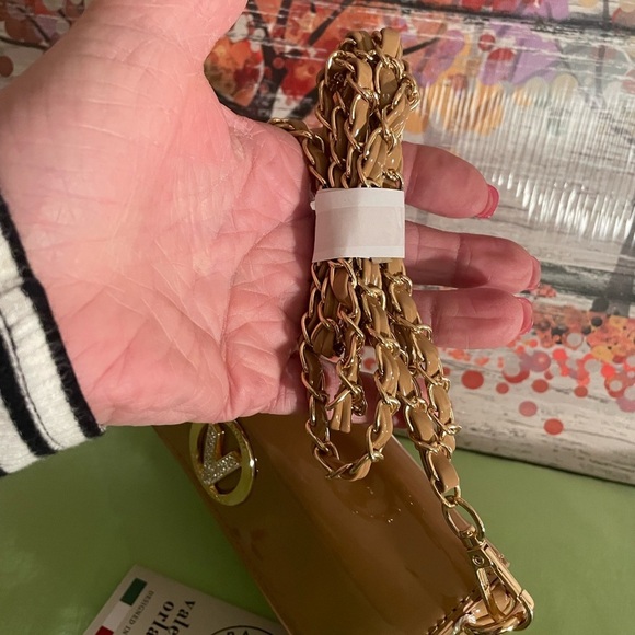 NWT $210 Valentino Orlandi Tan Crossbody 
Gold Braided Chanel Like Strap - Picture 7 of 13